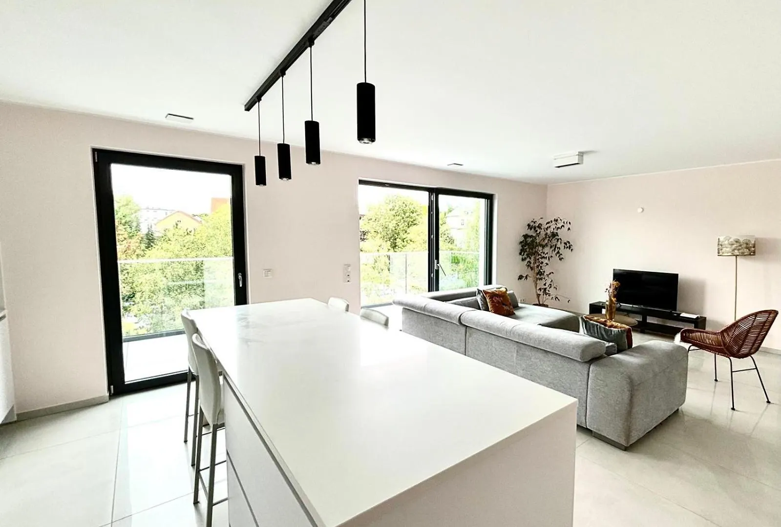 Luxembourg Kirchberg Two Bedroom Apartment City Center-Parking