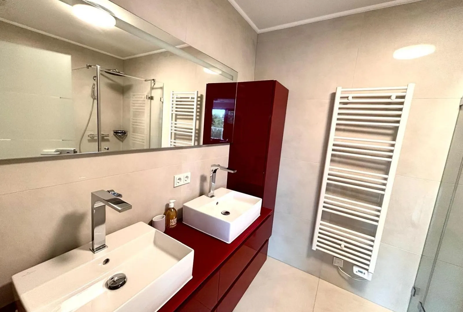 Luxembourg Kirchberg Two Bedroom Apartment City Center-Parking Luxemburg